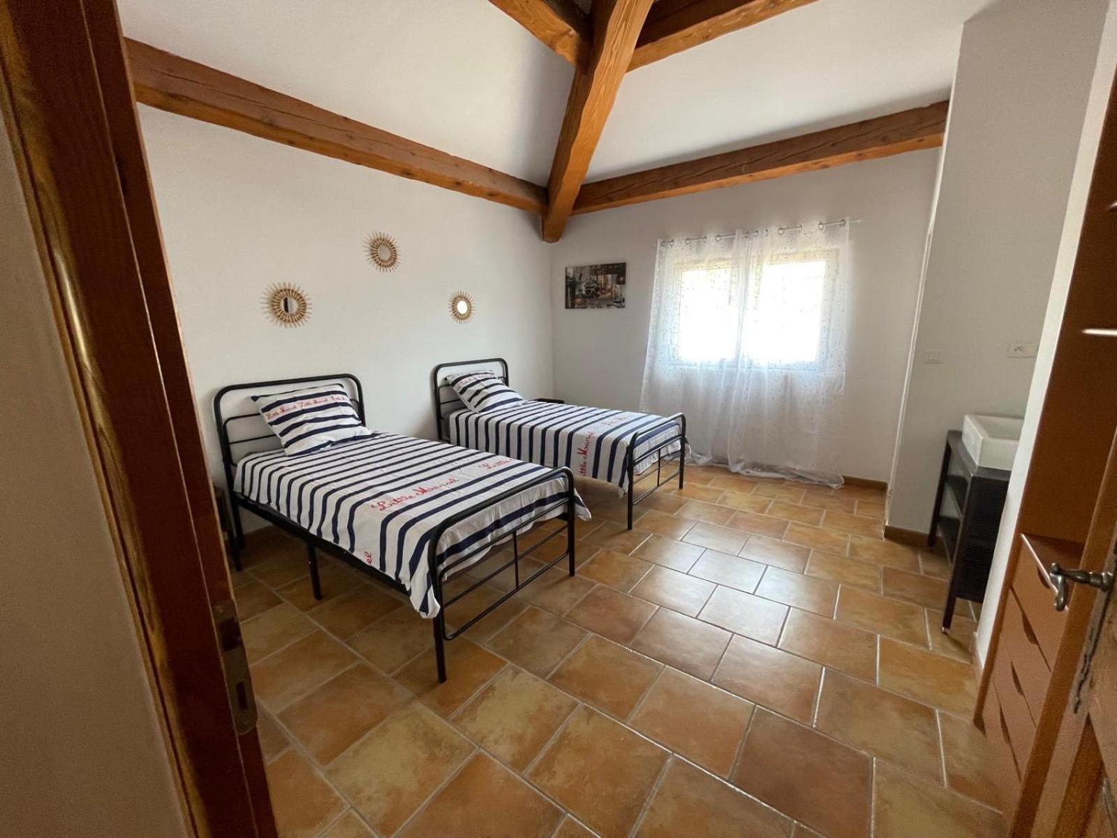 La Casa Bella Aparthotel Gignac-la-Nerthe Exterior foto